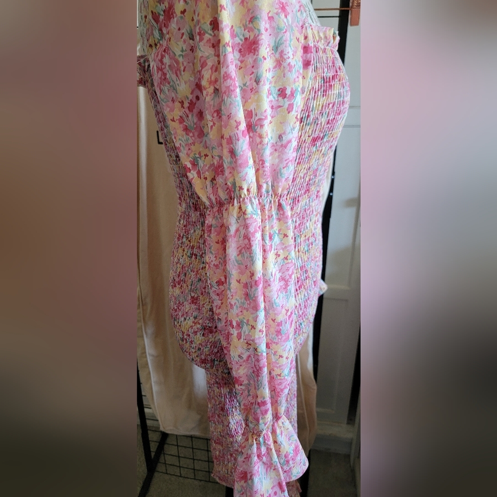 SNDYS Floral Pink Smocked Midi Dress with Puff Sleeves - Picture 6 of 9